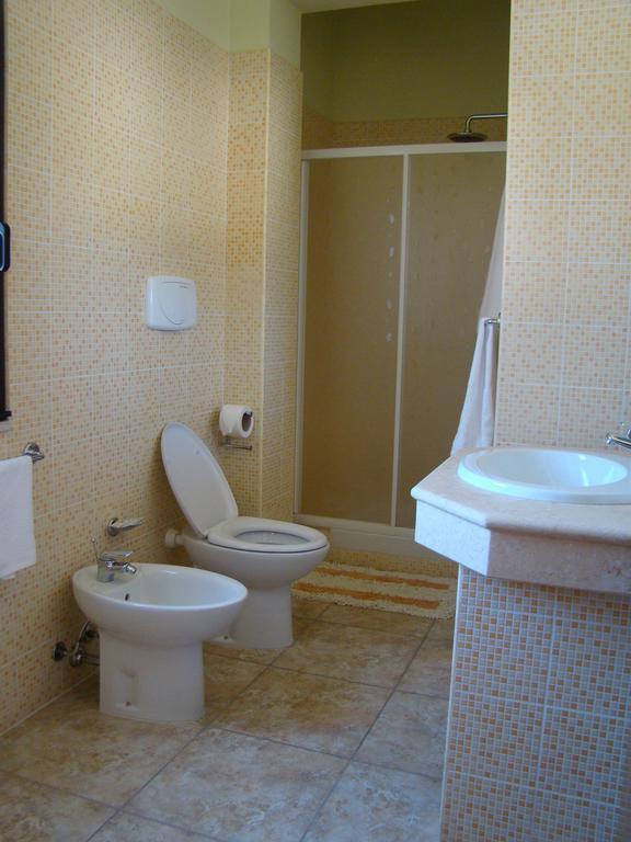 Hotel Ristorante111 Вилапиана Стая снимка